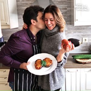 cocinar en pareja. Marido y Una Madre Molona