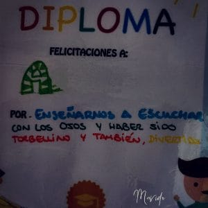 Diploma donde se felicita por escuchar con los ojos- Marido-Una Madre Molona
